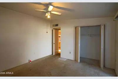 10407 W Peoria Avenue, Sun City, AZ 85351 - Photo 12