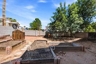 747 N Racine Cir, Mesa, AZ 85205 - Photo 14