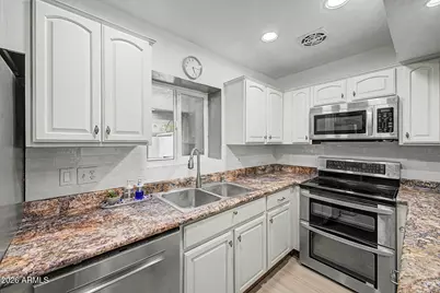 814 N 82nd Street #G5, Scottsdale, AZ 85257 - Photo 12