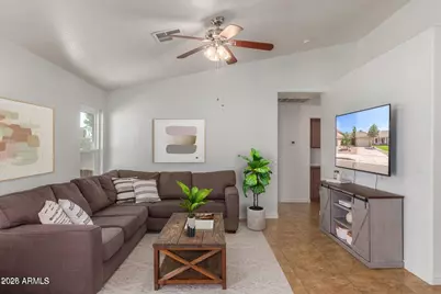 941 W Hudson Way, Gilbert, AZ 85233 - Photo 4