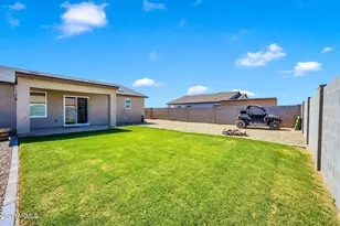13615 S Silent Rd, Arizona City, AZ 85123 - Photo 16