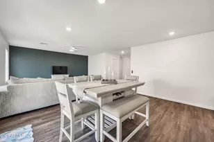 13615 S Silent Rd, Arizona City, AZ 85123 - Photo 32