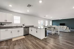 13615 S Silent Rd, Arizona City, AZ 85123 - Photo 26