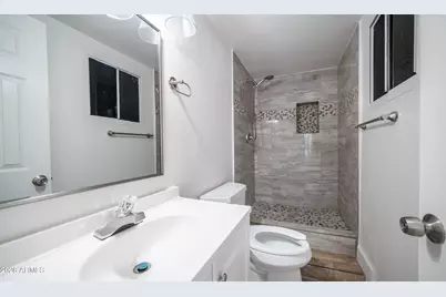 1834 N 63rd Avenue, Phoenix, AZ 85035 - Photo 14