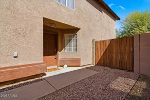5072 W Fairview St, Chandler, AZ 85226 - Photo 4
