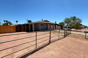 217 N 80th Pl, Mesa, AZ 85207 - Photo 2