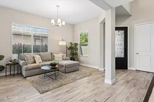 213 E Balao Dr, Phoenix, AZ 85085 - Photo 8
