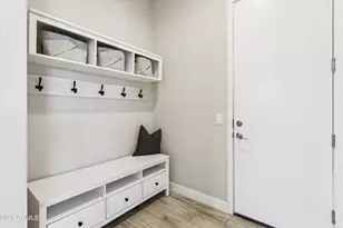 213 E Balao Dr, Phoenix, AZ 85085 - Photo 52