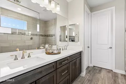 213 E Balao Drive, Phoenix, AZ 85085 - Photo 36