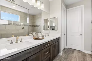 213 E Balao Dr, Phoenix, AZ 85085 - Photo 36