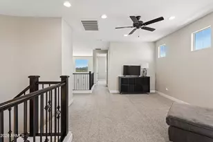 213 E Balao Dr, Phoenix, AZ 85085 - Photo 30