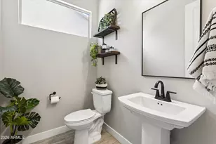 213 E Balao Dr, Phoenix, AZ 85085 - Photo 54