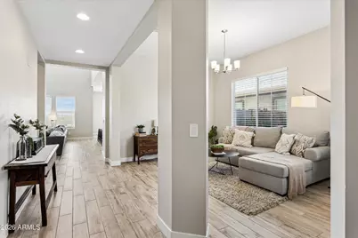213 E Balao Drive, Phoenix, AZ 85085 - Photo 6