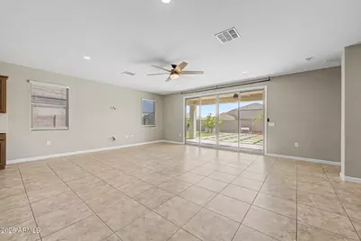 30731 W Monterey Circle, Buckeye, AZ 85396 - Photo 14