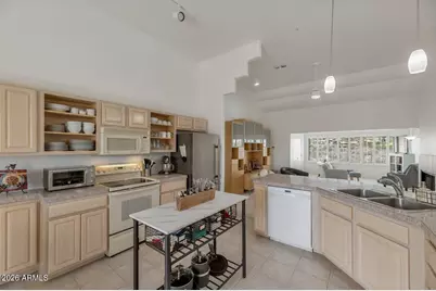 16107 E Emerald Drive #204, Fountain Hills, AZ 85268 - Photo 6