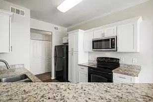 1941 S Pierpont Dr, Mesa, AZ 85206 - Photo 2