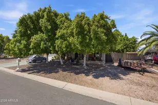 654 S Copper Dr, Apache Junction, AZ 85120 - Photo 36