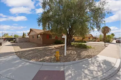 2301 W Saint John Road, Phoenix, AZ 85023 - Photo 2