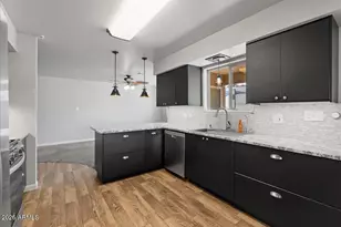 2301 W St John Rd, Phoenix, AZ 85023 - Photo 8