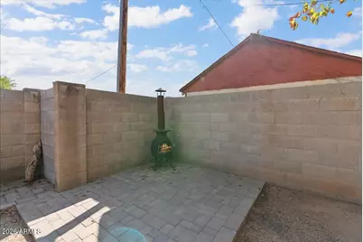 2301 W Saint John Road, Phoenix, AZ 85023 - Photo 20