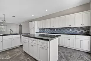 21427 W Monte Vista Rd, Buckeye, AZ 85396 - Photo 10
