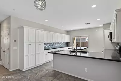 21427 W Monte Vista Road, Buckeye, AZ 85396 - Photo 6