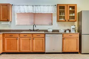 1117 E Milada Dr, Phoenix, AZ 85042 - Photo 10