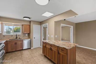 10317 W Floriade Drive, Sun City, AZ 85351 - Photo 8