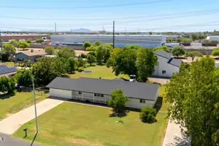 369 E Campbell Rd, Chandler, AZ 85225 - Photo 24