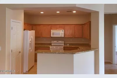 3613 W Steinbeck Drive, Anthem, AZ 85086 - Photo 2