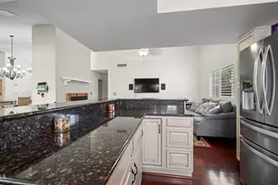 1338 E Sunburst Ln, Tempe, AZ 85284 - Photo 4