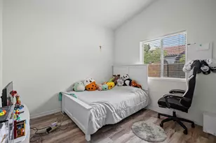 1338 E Sunburst Ln, Tempe, AZ 85284 - Photo 26