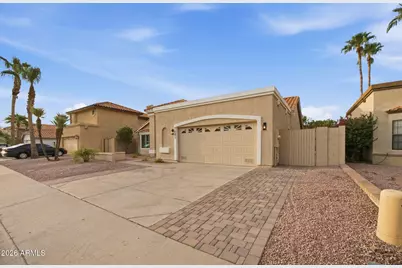 7001 W Topeka Drive, Glendale, AZ 85308 - Photo 2