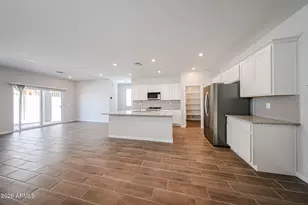 17386 W Villa Hermosa Ln, Surprise, AZ 85387 - Photo 10