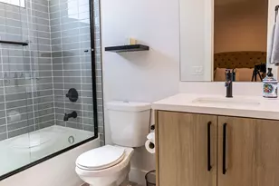 3118 N 42nd St, Phoenix, AZ 85018 - Photo 56
