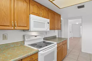 11040 S Tomah St, Phoenix, AZ 85044 - Photo 6