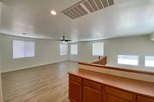8777 W Hayward Ave, Glendale, AZ 85305 - Photo 12