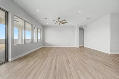 26501 N 241 Avenue, Wittmann, AZ 85361 - Photo 6