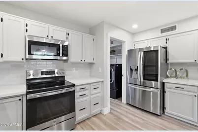 15233 N 51st Street, Scottsdale, AZ 85254 - Photo 12