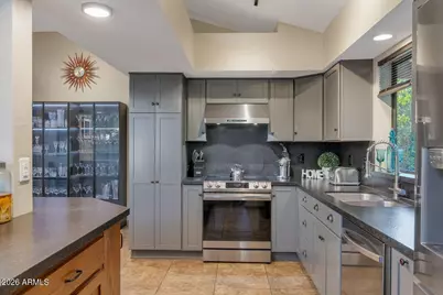 11039 N 11th Street, Phoenix, AZ 85020 - Photo 8