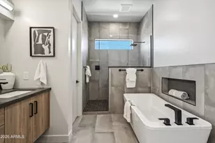 377 E Windsor Ave, Phoenix, AZ 85004 - Photo 12
