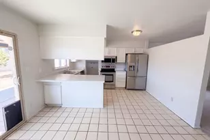 1413 W Behrend Dr, Phoenix, AZ 85027 - Photo 2