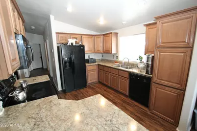 2120 E Bluefield Avenue #136, Phoenix, AZ 85022 - Photo 4