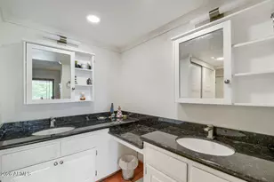 5136 N 31st Pl, Phoenix, AZ 85016 - Photo 14