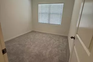 2073 E Driftwood Dr, San Tan Valley, AZ 85140 - Photo 8