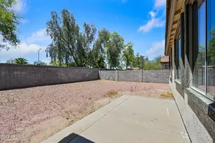 1525 W St Kateri Dr, Phoenix, AZ 85041 - Photo 28