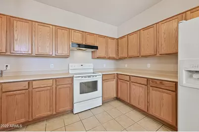1525 W Saint Kateri Drive, Phoenix, AZ 85041 - Photo 12