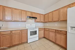 1525 W St Kateri Dr, Phoenix, AZ 85041 - Photo 12