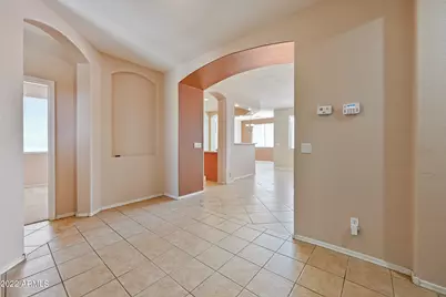 1525 W Saint Kateri Drive, Phoenix, AZ 85041 - Photo 4
