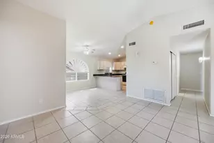 1025 W Jeanine Dr, Tempe, AZ 85284 - Photo 6